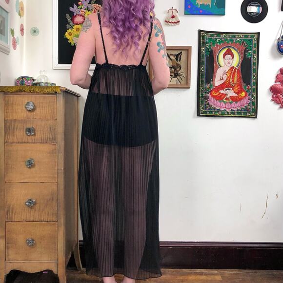 Vintage Black Chiffon Nightgown, Sheer Accordion Pleat Nightie Sz Small - Picture 3 of 12